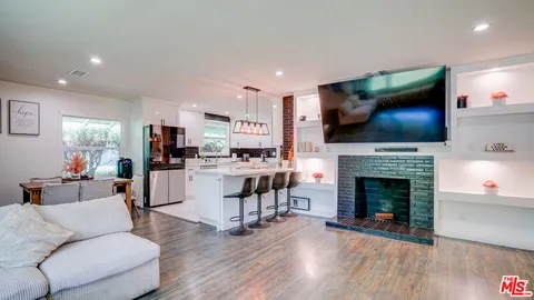 $1,199,000 | 3807 West Clark Avenue, Burbank, CA 91505