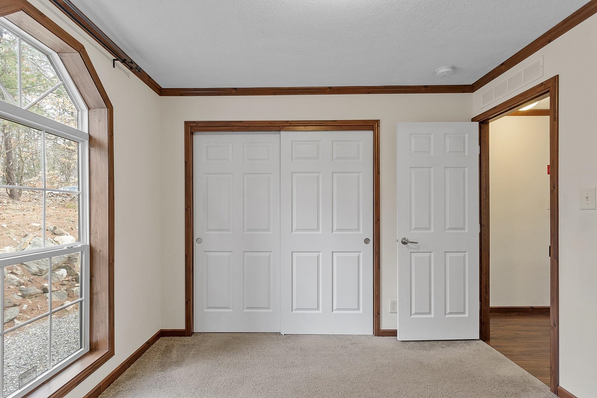 7 Elizabeth Road Sandown, NH 03873 - Photo 15 of 24