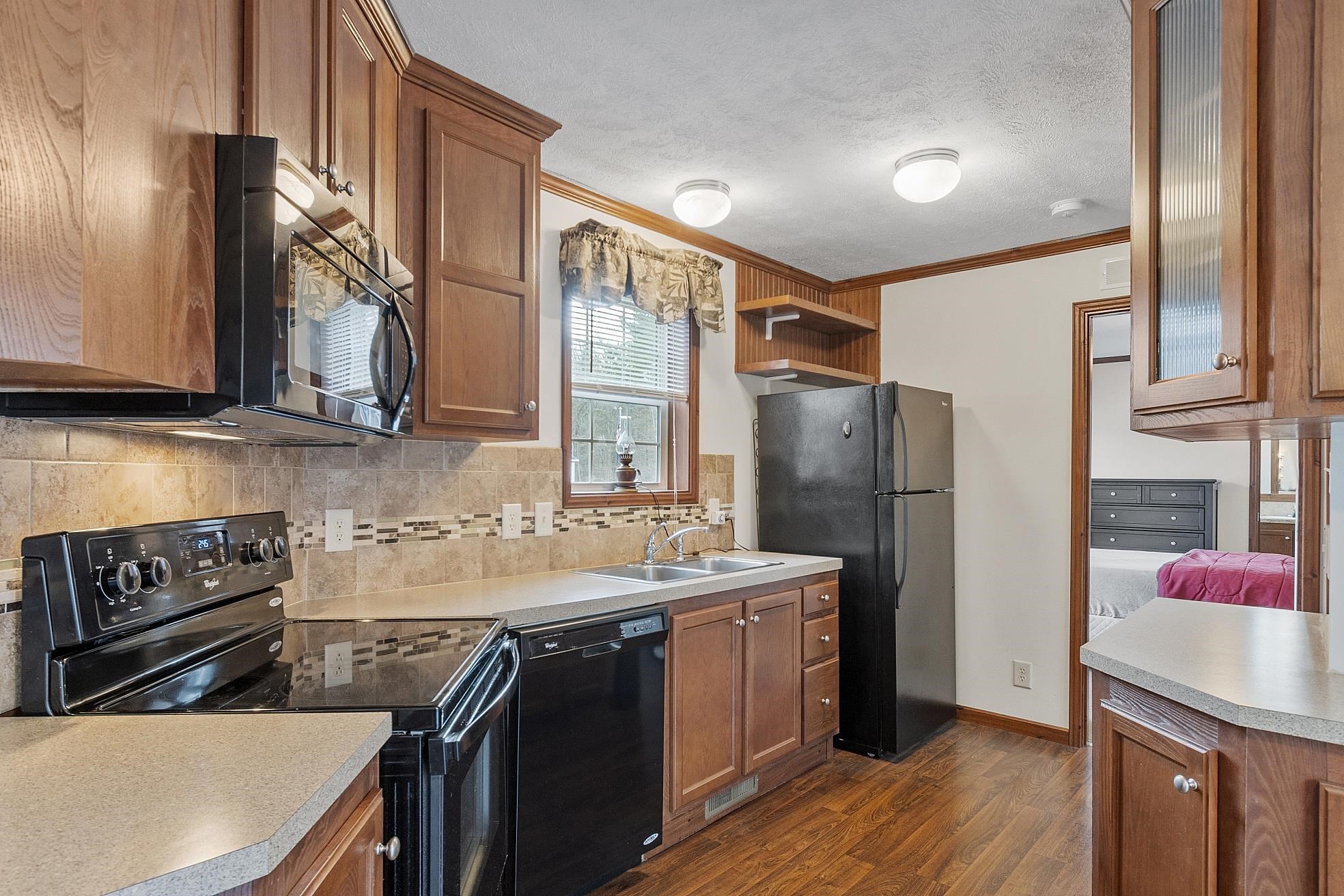7 Elizabeth Road Sandown, NH 03873 - Photo 20 of 24