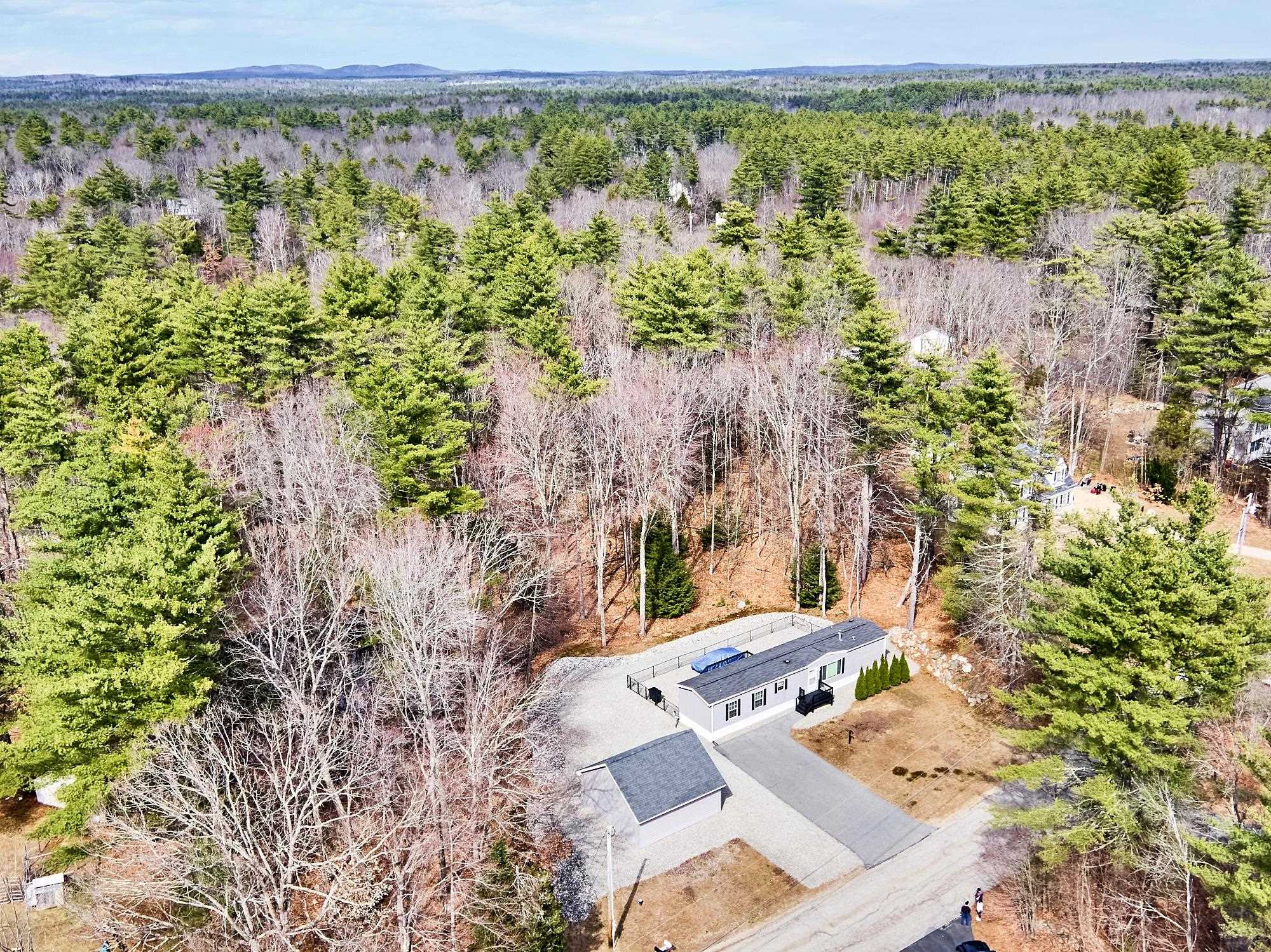 7 Elizabeth Road Sandown, NH 03873 - Photo 8 of 24