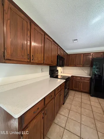 $289,900 | 7465 Broken Hickory Drive, Walls, MS 38680