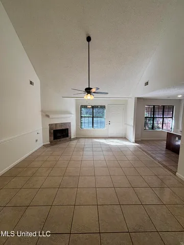 $289,900 | 7465 Broken Hickory Drive, Walls, MS 38680
