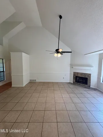 $289,900 | 7465 Broken Hickory Drive, Walls, MS 38680