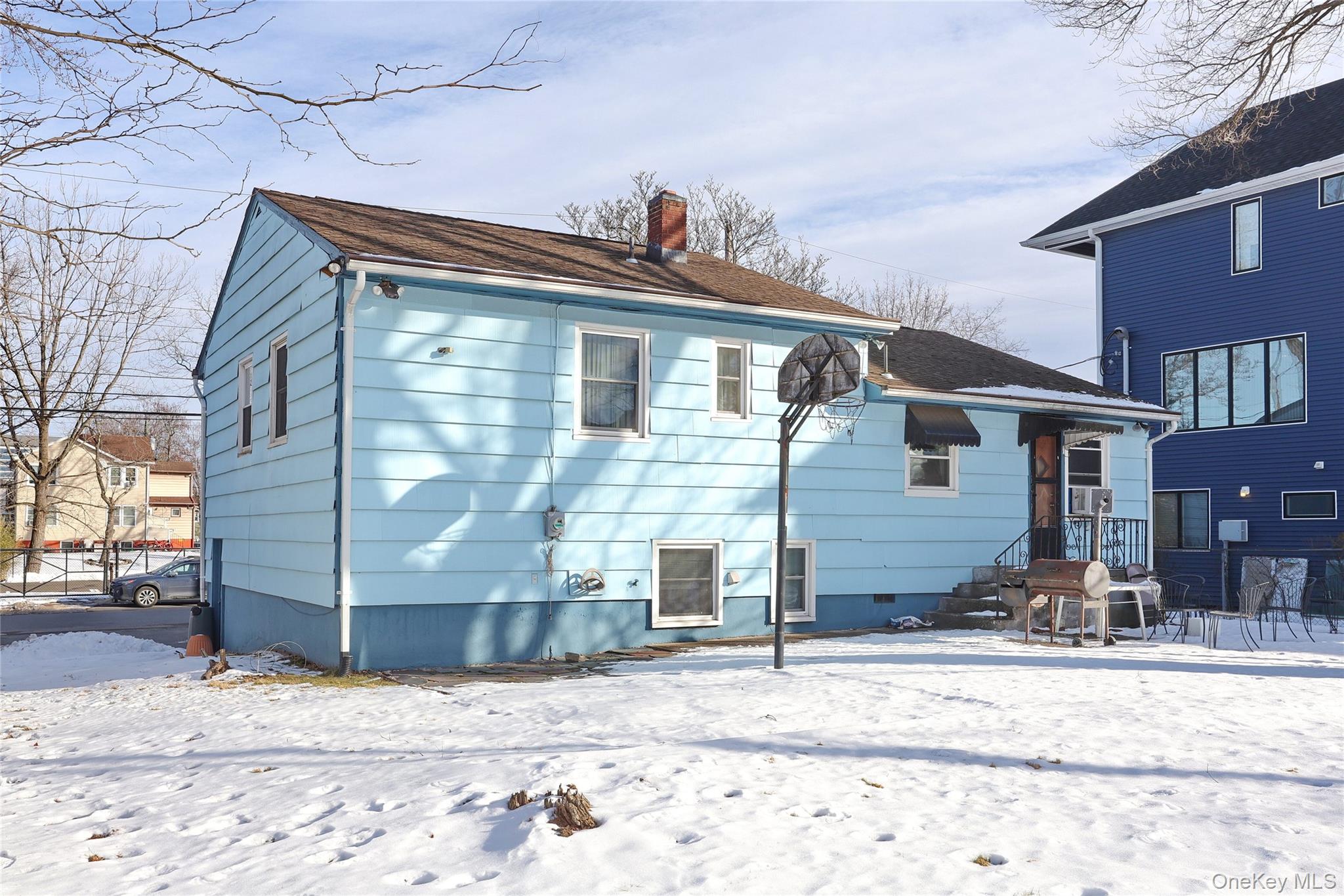 19 Paikin Drive Spring Valley, NY 10977 - Photo 5 of 7