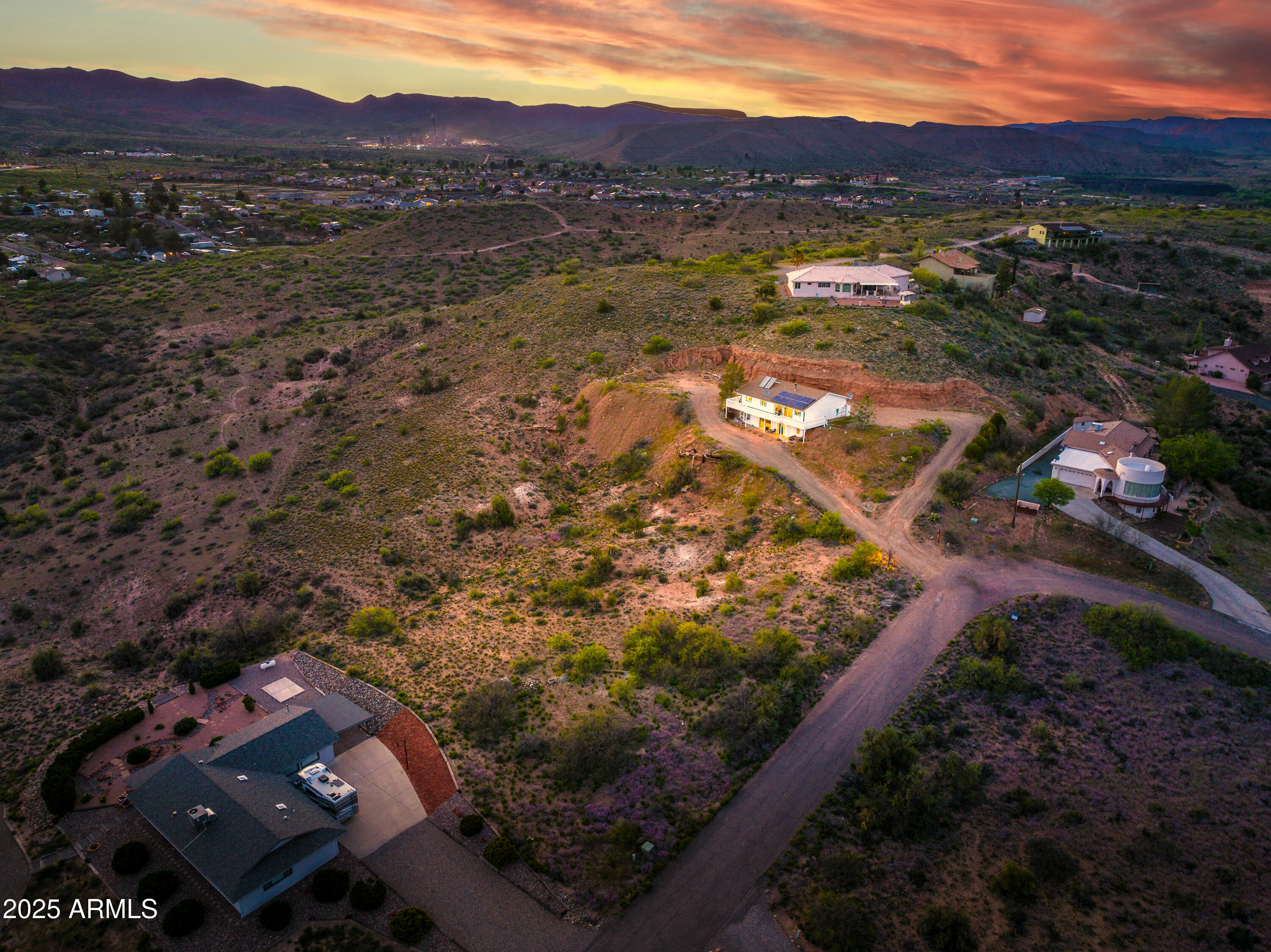 900 Rabbit Run Clarkdale, AZ 86324 - Photo 7 of 41 a view of city and mountain