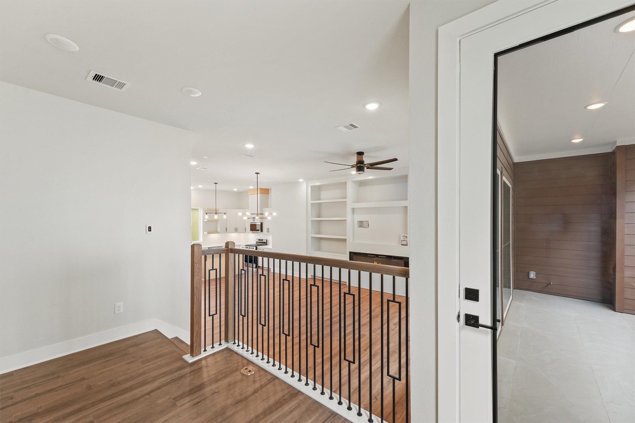 1930 Purswell Road Houston, TX 77055 - Photo 13 of 31 Gallery Image 13
