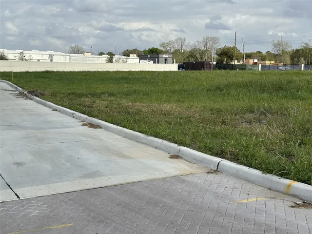 $910,080 | 0 Cullen Parkway, Pearland, TX 77584