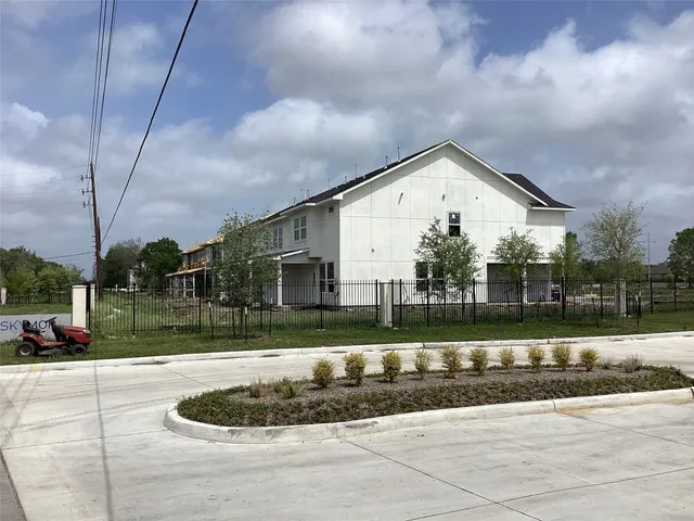 $910,080 | 0 Cullen Parkway, Pearland, TX 77584