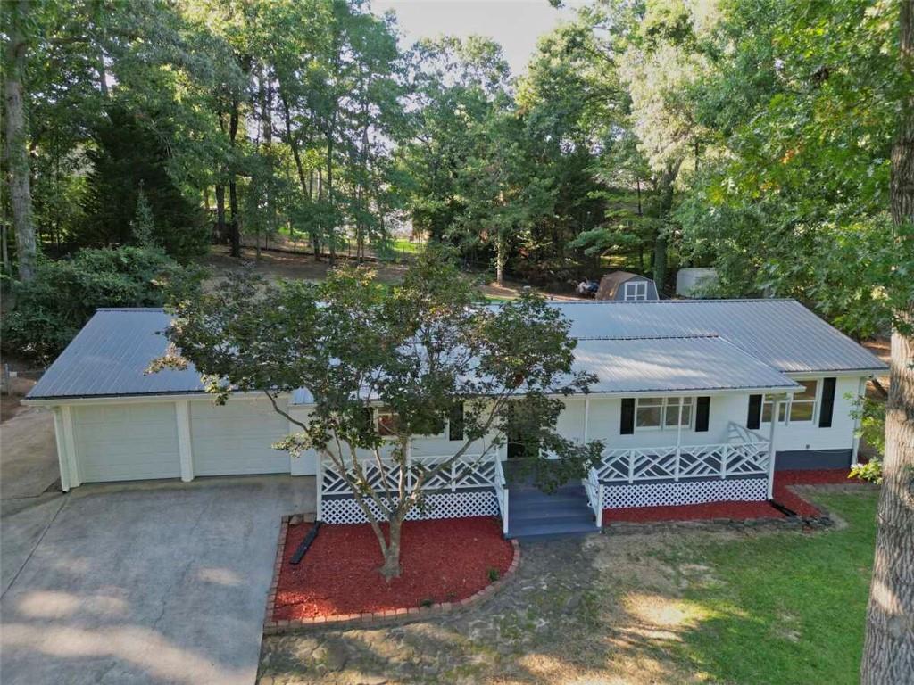 402 Trotters Ridge Lawrenceville, GA 30043 - Photo 4 of 29 Gallery Image 4
