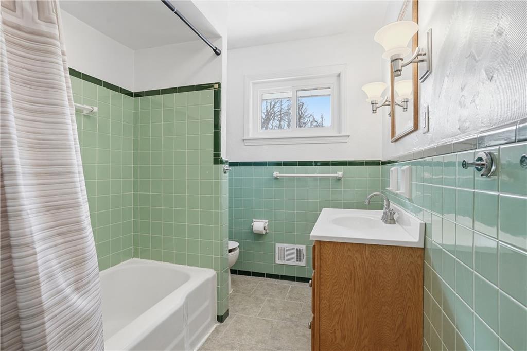 2393 Brandt School Road Pittsburgh, PA 15237 - Photo 25 of 38 Gallery Image 25
