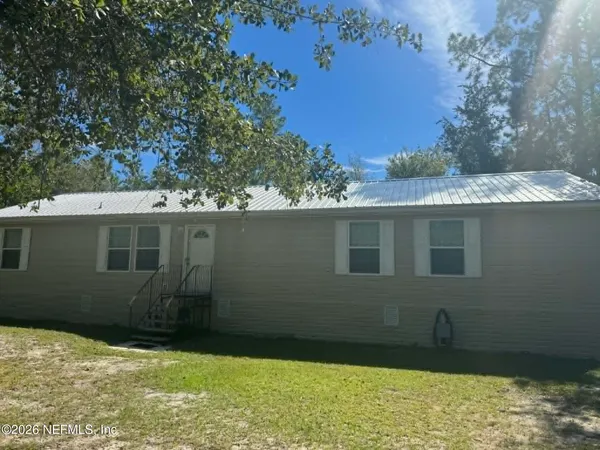 $1,600 | 176 Basin Drive, Palatka, FL 32177