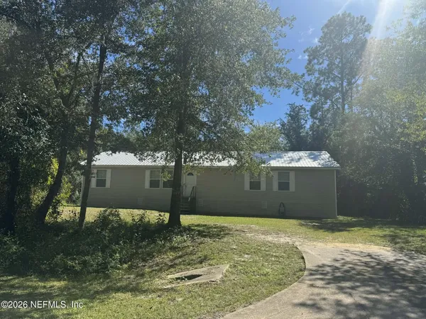 $1,600 | 176 Basin Drive, Palatka, FL 32177