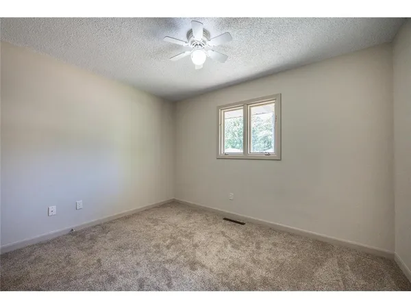$239,000 | 1605 4th Street Southwest, Austin, MN 55912