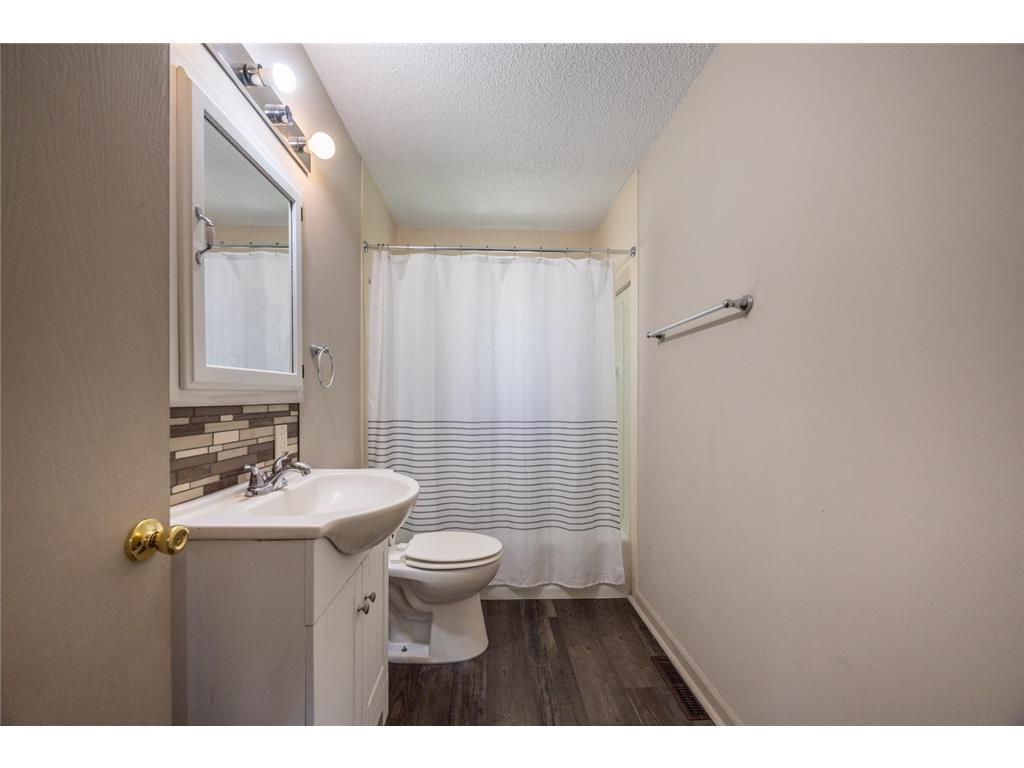 1605 4th Street Southwest Austin, MN 55912 - Photo 16 of 26