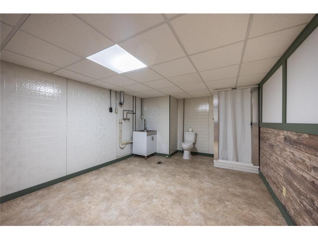 1605 4th Street Southwest Austin, MN 55912 - Photo 19 of 26