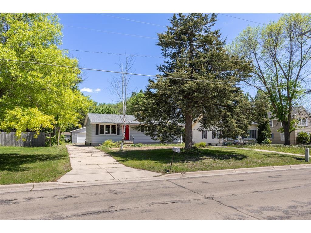 1605 4th Street Southwest Austin, MN 55912 - Photo 2 of 26