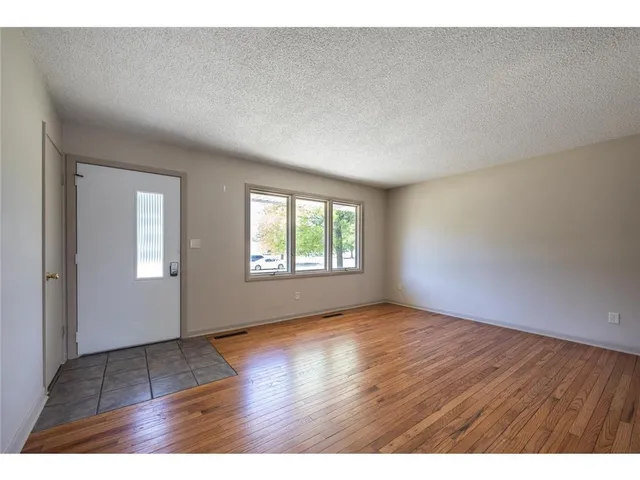 $239,000 | 1605 4th Street Southwest, Austin, MN 55912