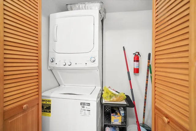 $225,000 | 4500 Rumsey Avenue, Unit 2N, Oak Lawn, IL 60453