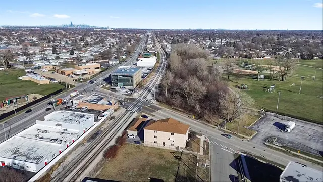 $225,000 | 4500 Rumsey Avenue, Unit 2N, Oak Lawn, IL 60453