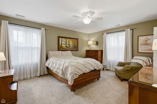 $247,000 | 329 Everett Avenue, Unit 2B, Crystal Lake, IL 60014