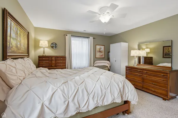 $247,000 | 329 Everett Avenue, Unit 2B, Crystal Lake, IL 60014