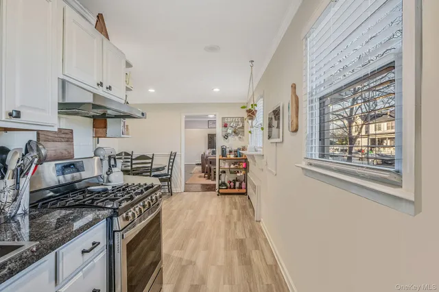 $625,000 | 792 Frankford Road, West Babylon, NY 11704