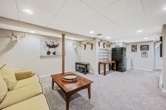 $625,000 | 792 Frankford Road, West Babylon, NY 11704