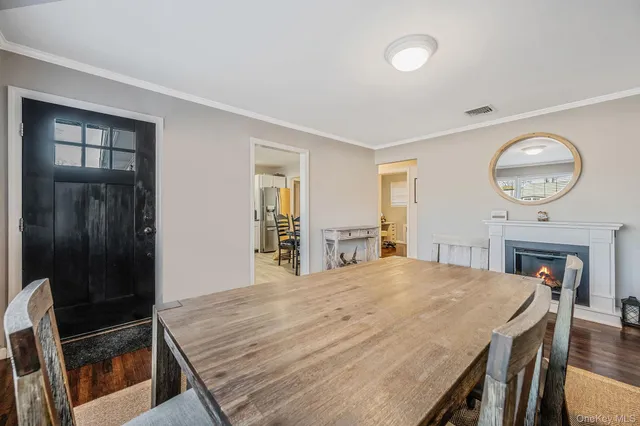 $625,000 | 792 Frankford Road, West Babylon, NY 11704