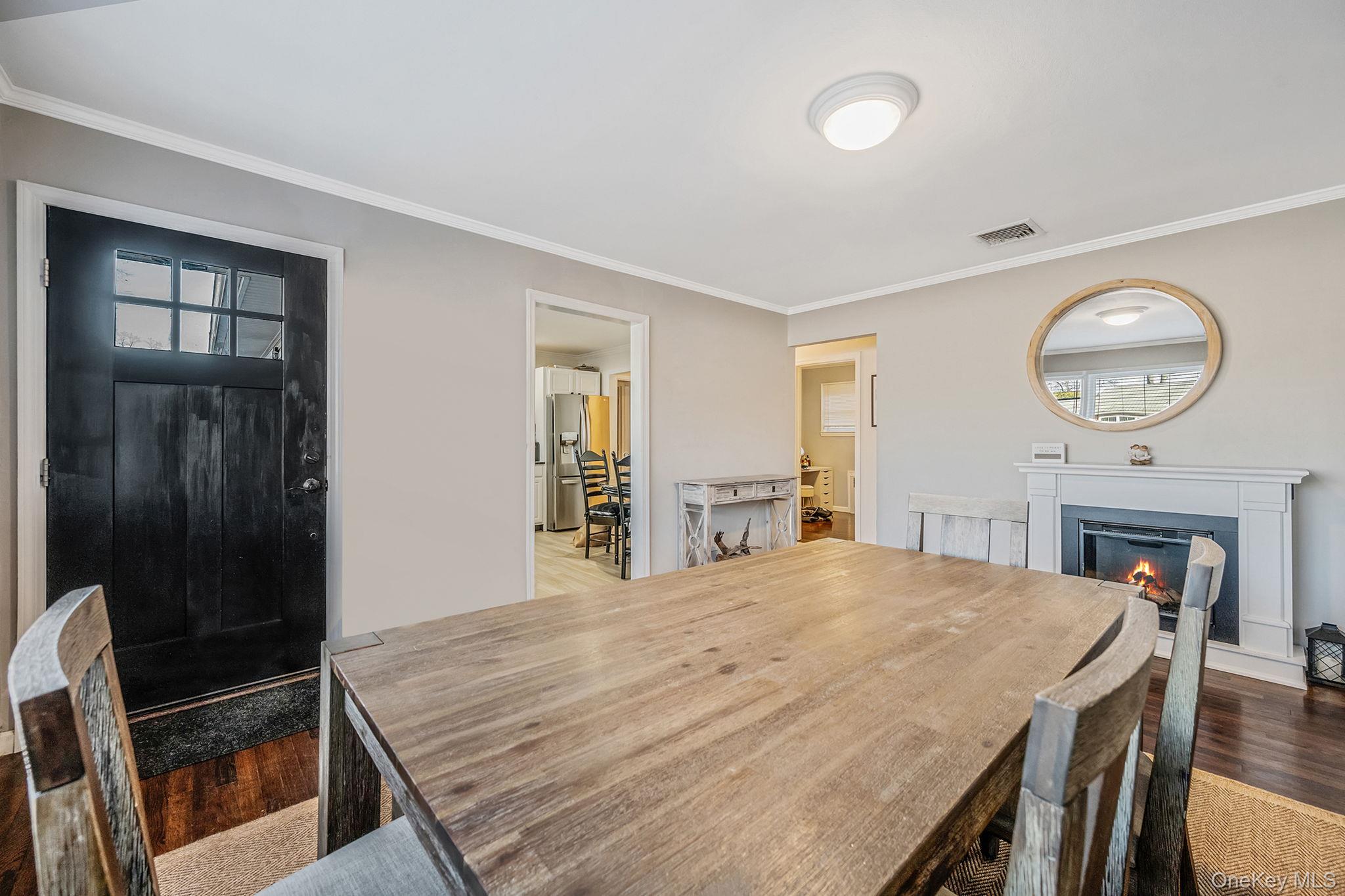 792 Frankford Road West Babylon, NY 11704 - Photo 3 of 39 a bedroom with a bed and a table with closet