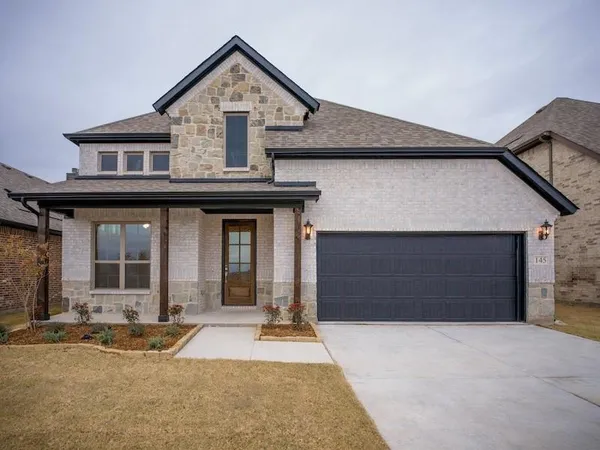 $434,990 | 145 Winterwood Drive, Lavon, TX 75166