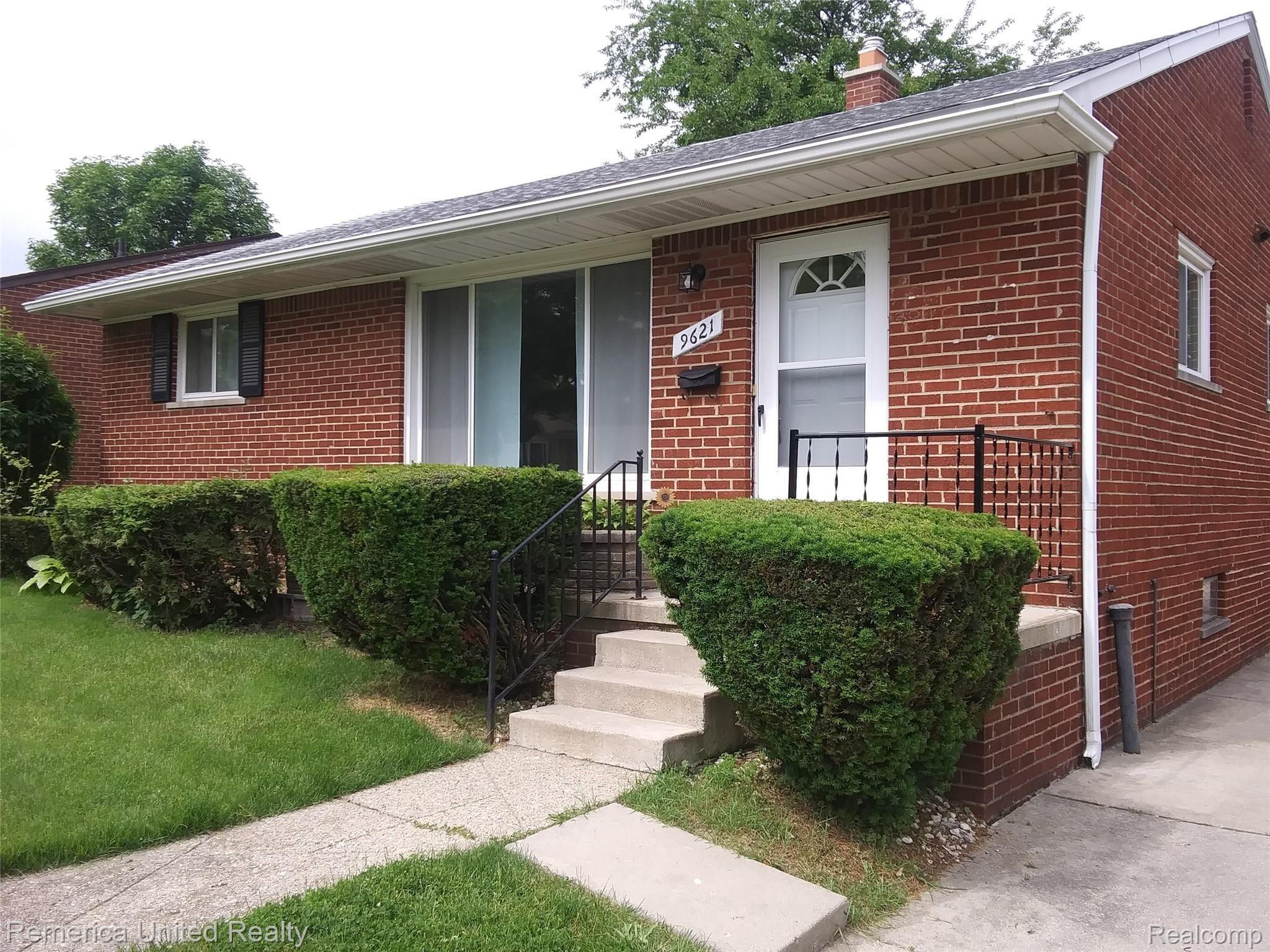 9621 Salem Road Redford, MI 48239 - Photo 2 of 16 Salem 1.jpg