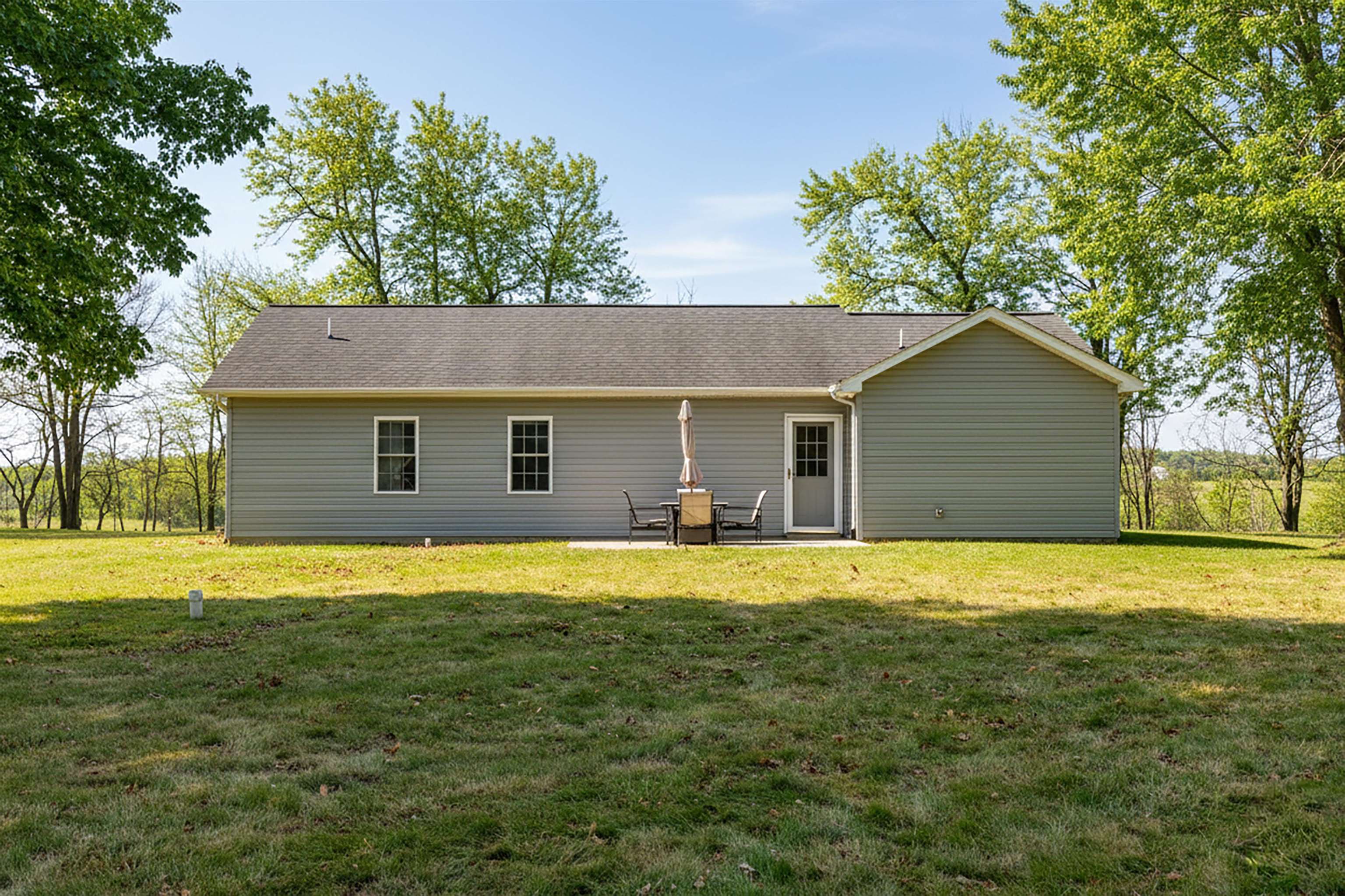 331 Stone Branch Road Staunton, VA 24401 - Photo 38 of 75 a backyard of a house
