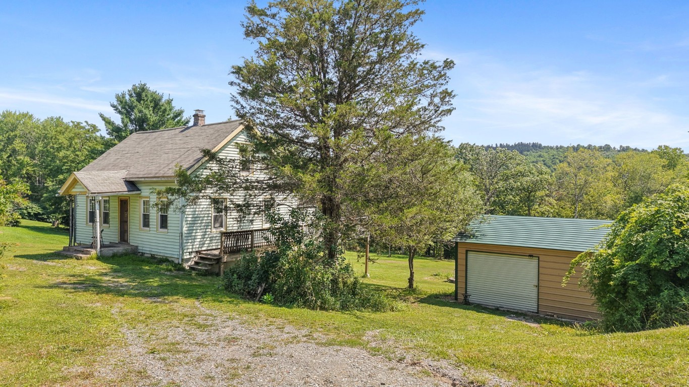 720 Oakdale Road Johnson City, NY 13790 - Photo 4 of 16