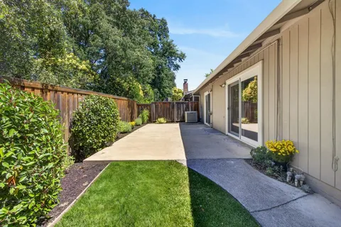 $525,000 | 1115 Meadow Gate Drive, Roseville, CA 95661