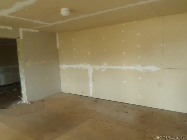 2834 James F Wherry Road Chester, SC 29706 - Photo 5 of 12 Gallery Image 5