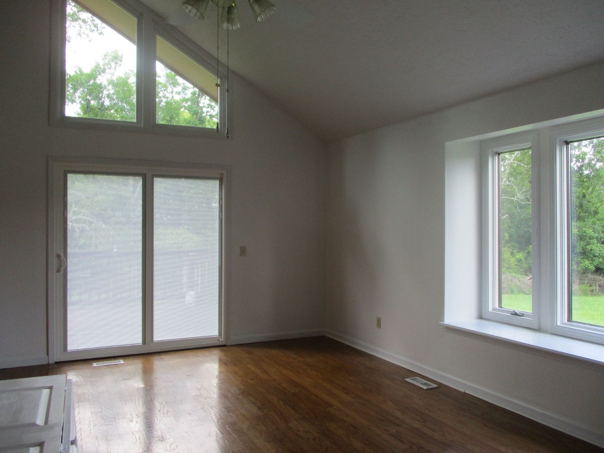 960 Hamilton Chambers Road Lebanon, TN 37087 - Photo 7 of 28