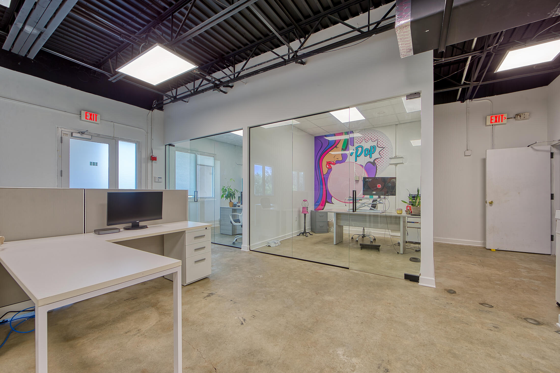 601 North Congress Avenue, Unit 101 Delray Beach, FL 33445 - Photo 5 of 13 601 upstairs offce area 2025