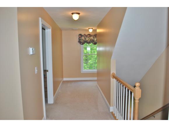 683 Bedford Road New Boston, NH 03070 - Photo 11 of 26