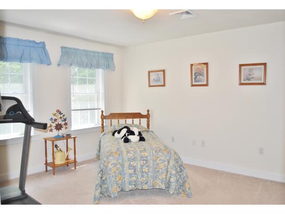 683 Bedford Road New Boston, NH 03070 - Photo 13 of 26