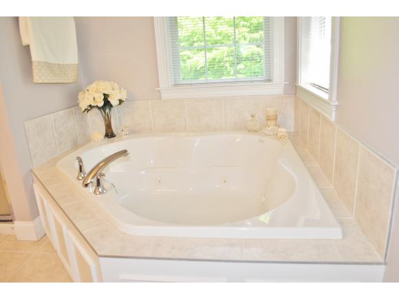 683 Bedford Road New Boston, NH 03070 - Photo 16 of 26