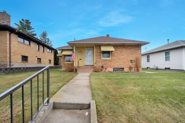 $199,000 | 805 8th Street North, Virginia, MN 55792