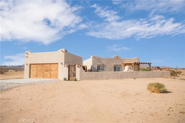 a view of outdoor space