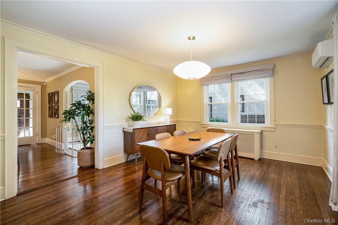 19 Hamilton Road Scarsdale, NY 10583 - Photo 5 of 22 Formal dining room, accessed from living room and kitchen