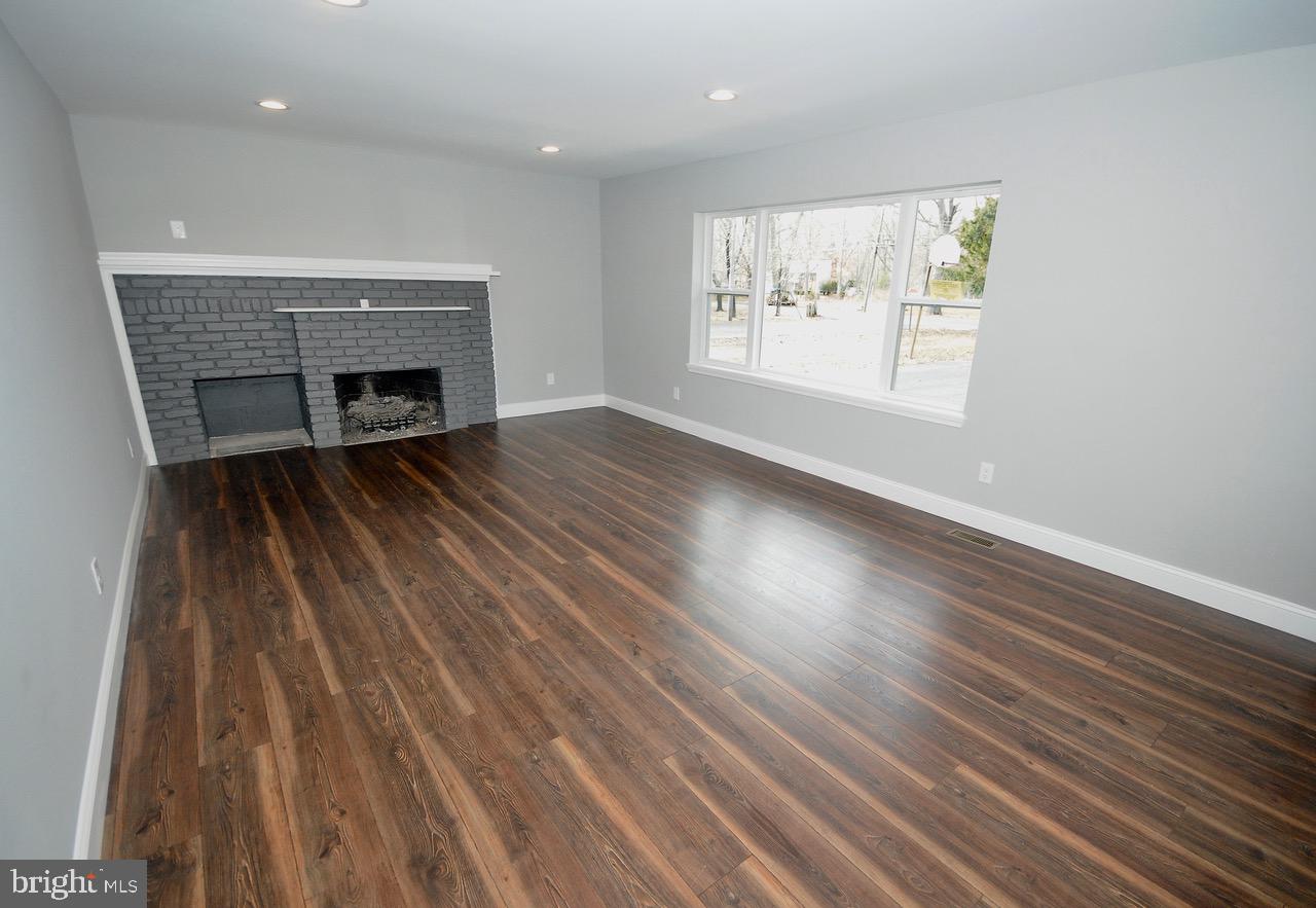 1418 Janvier Road Williamstown, NJ 08094 - Photo 13 of 43 Gallery Image 13