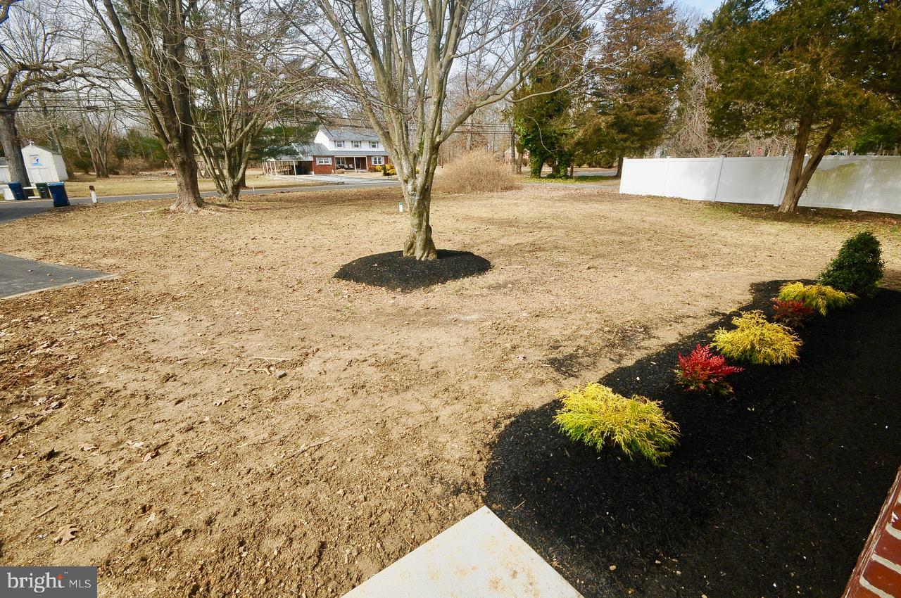 1418 Janvier Road Williamstown, NJ 08094 - Photo 8 of 43 Gallery Image 8
