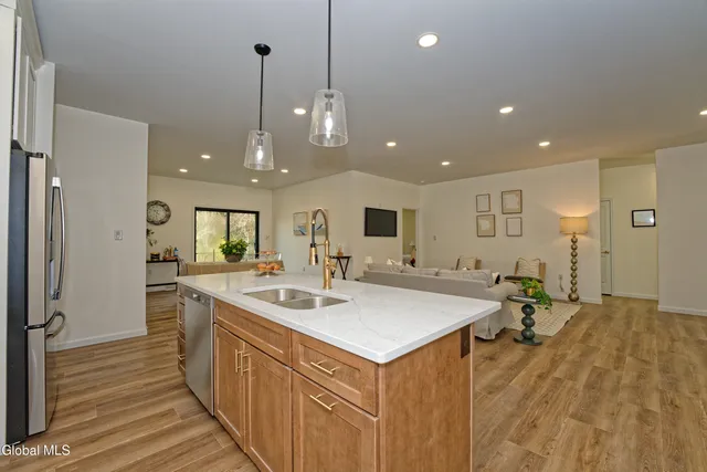 $675,000 | 145 C Bozenkill Road, Altamont, NY 12009