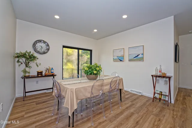 $675,000 | 145 C Bozenkill Road, Altamont, NY 12009