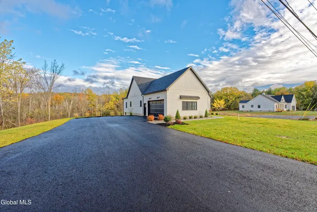 $657,500 | 145 C Bozenkill Road, Altamont, NY 12009