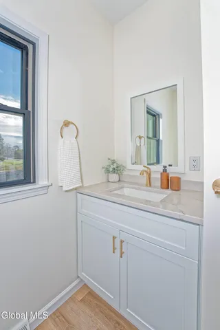 $675,000 | 145 C Bozenkill Road, Altamont, NY 12009