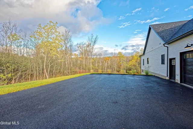 $675,000 | 145 C Bozenkill Road, Altamont, NY 12009